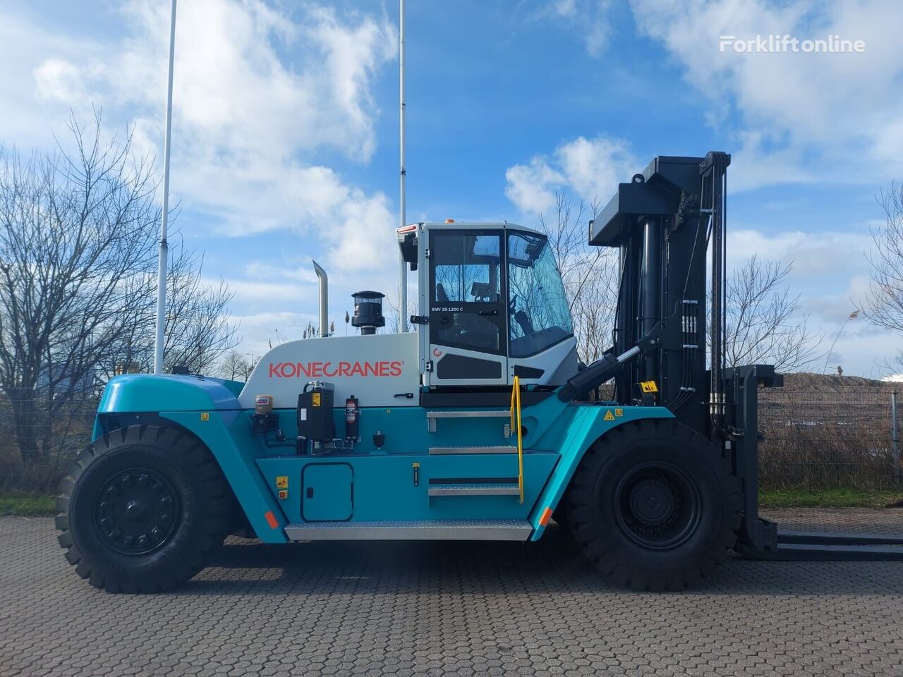 SMV Konecranes 25-1200C container handler