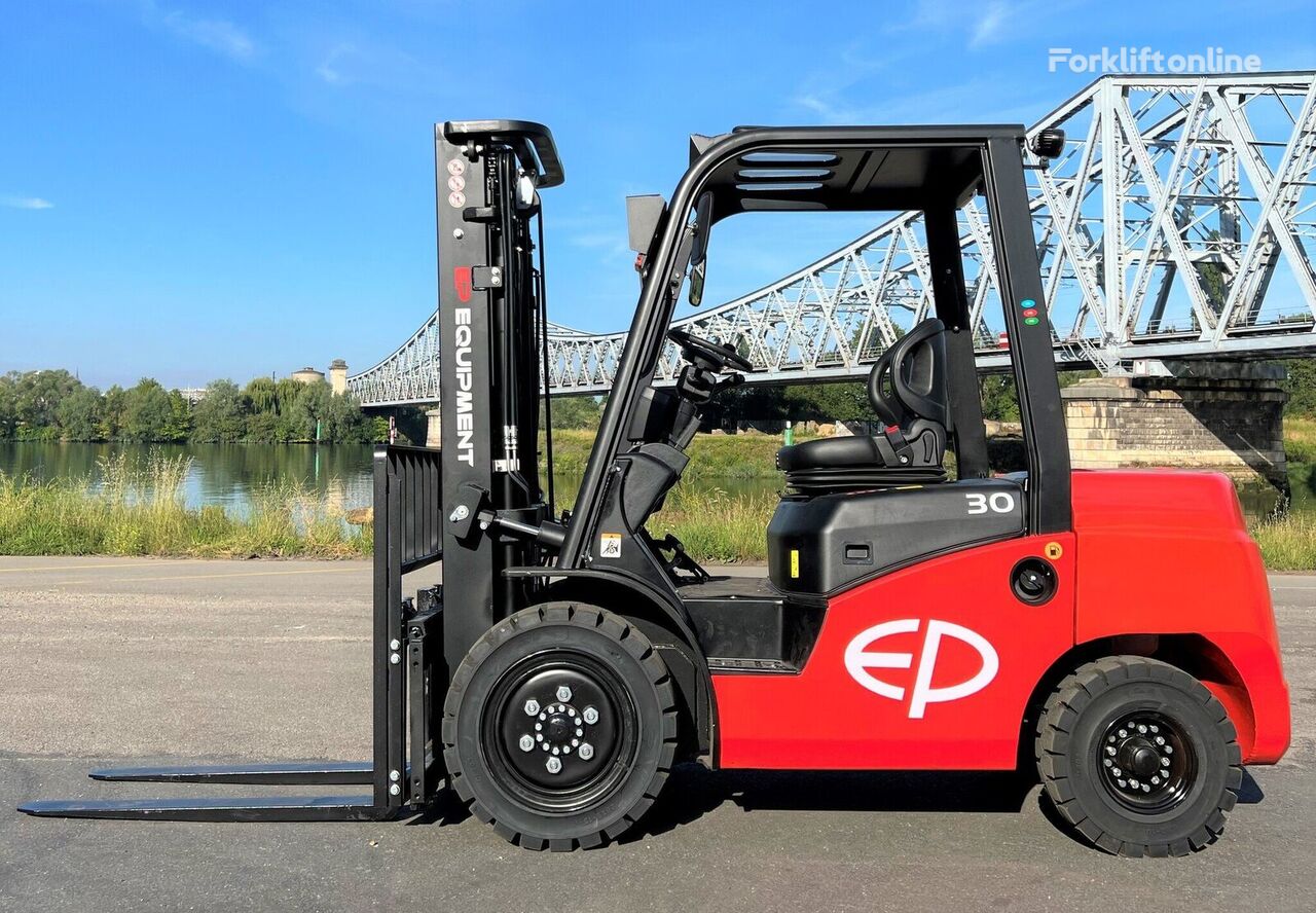 EP Equipment CPCD30T8 diesel forklift