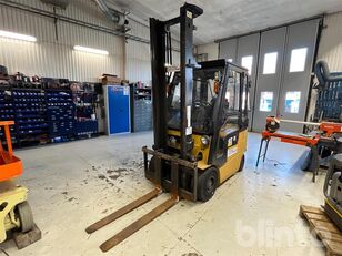 Caterpillar EP25K-PAC electric forklift