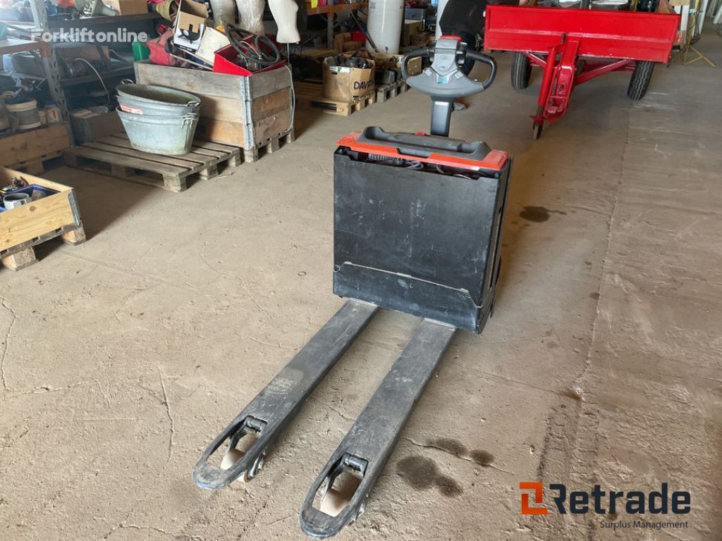 Toyota LWE160 electric pallet truck
