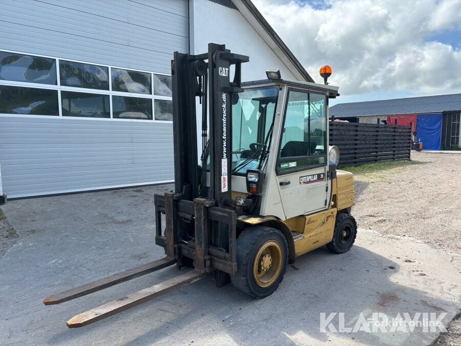 Caterpillar GP35A gas forklift