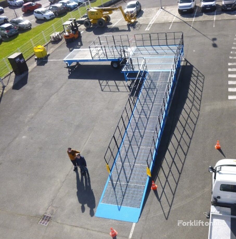 new AZ-Machinery FORMATION 2020 ADJACENTE loading dock ramp
