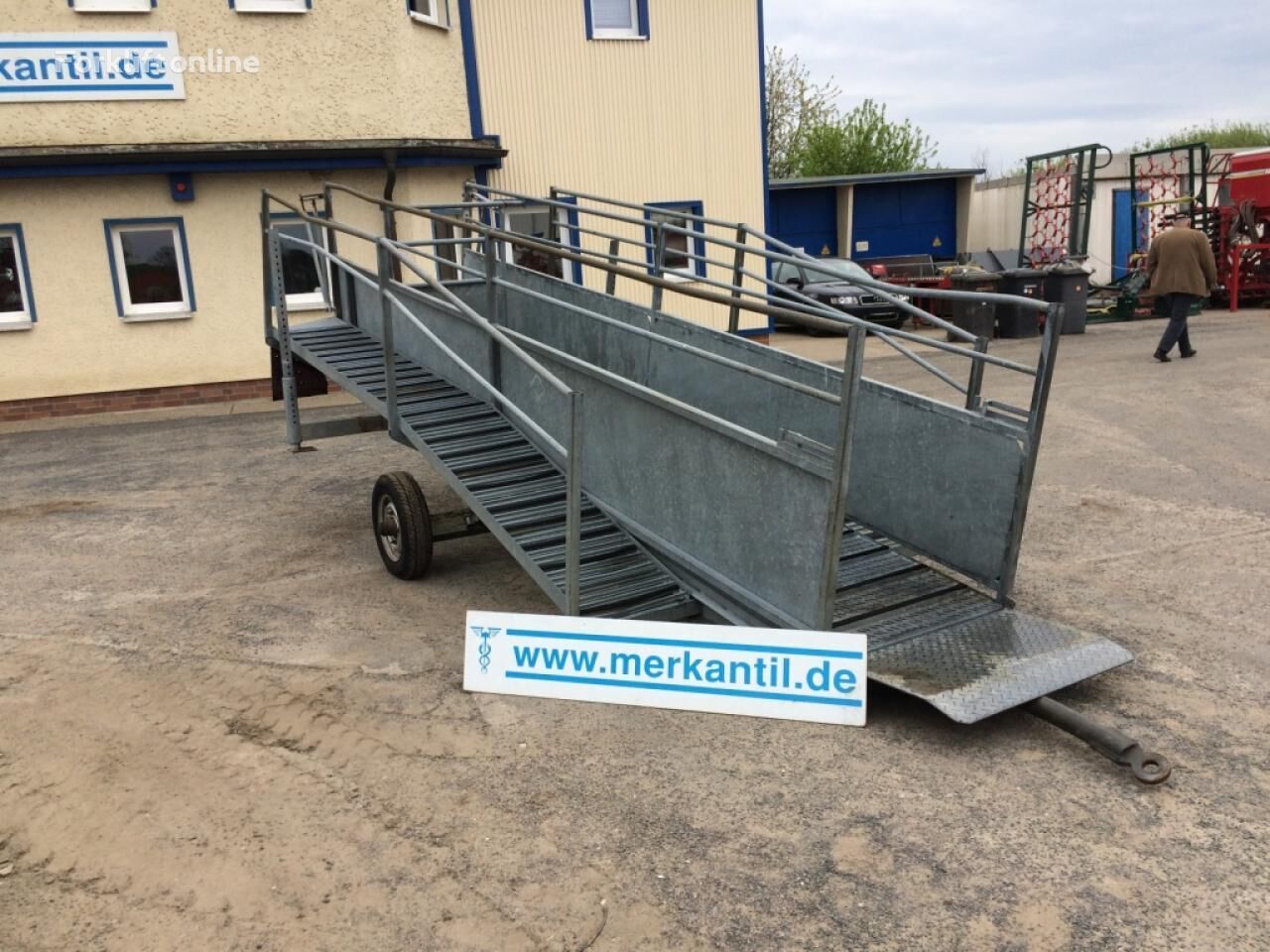 Viehverladerampe HL 10.98/4 loading dock ramp