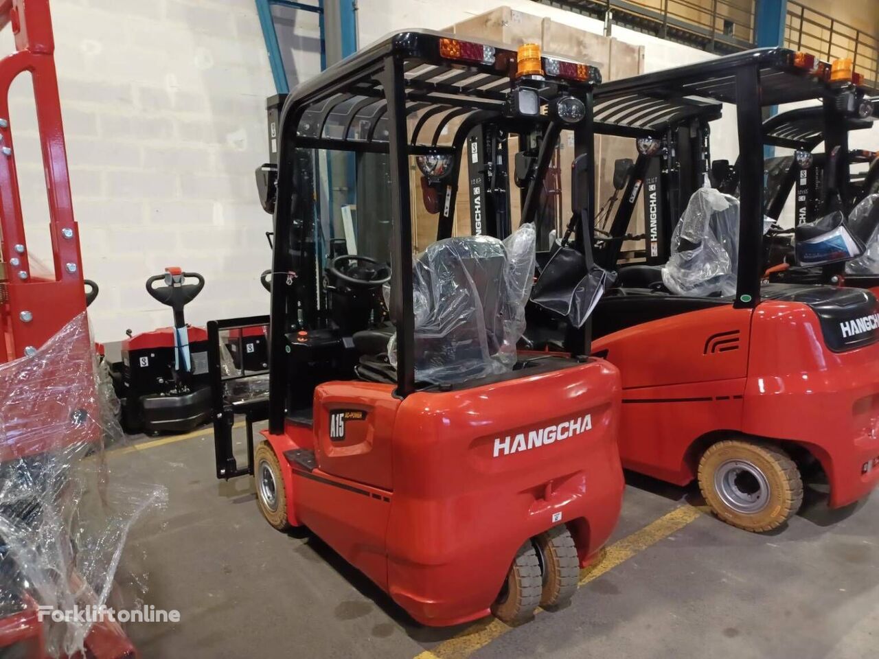 new Hangcha A3W15 three-wheel forklift